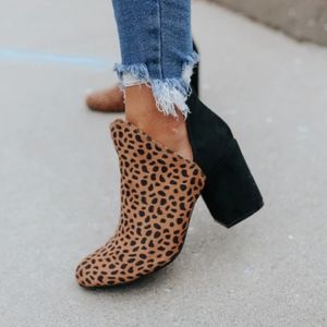 New Arrival side cut chunky heel leopard bootie